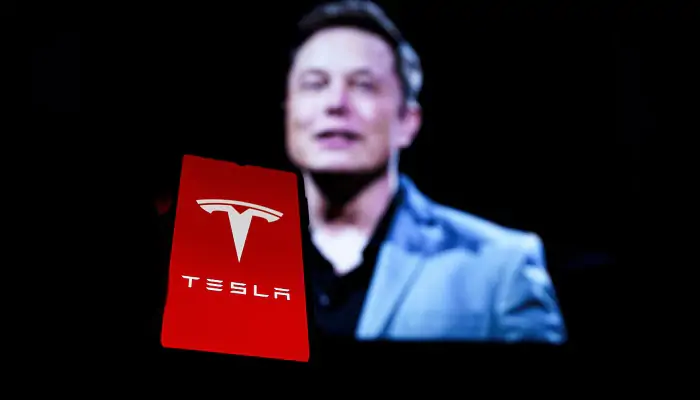 Tesla Hissedarları Sinirli! Elon Musk'ın Twitter İnadı Ortalığı Karıştırdı