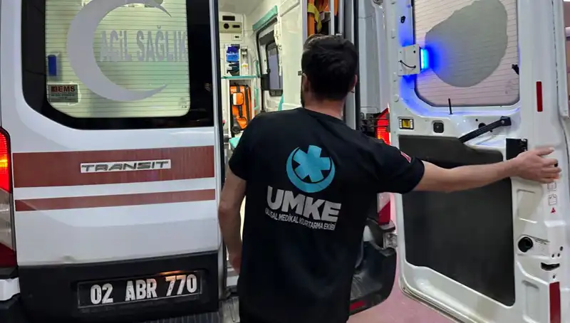 Etek Tekere Dolandı, Bisiklet Yakın Zamanda Devrildi! İşte O Anlar!