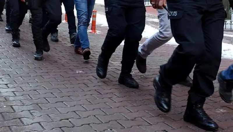 MİT ve Emniyet’ten FETÖ’ye Yüzlerce Operasyon: Dikkat Çeken Gelişmeler