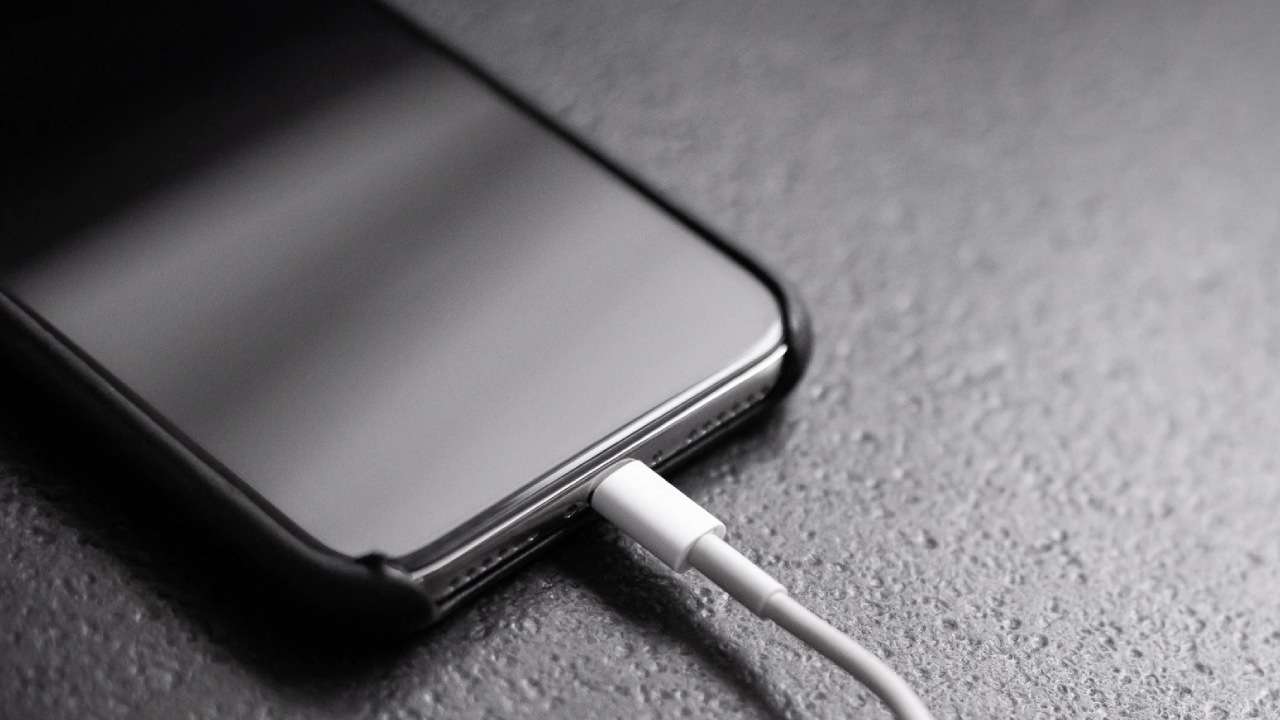 USB Type-C Girişli İlk iPhone Ne Zaman Çıkacak?