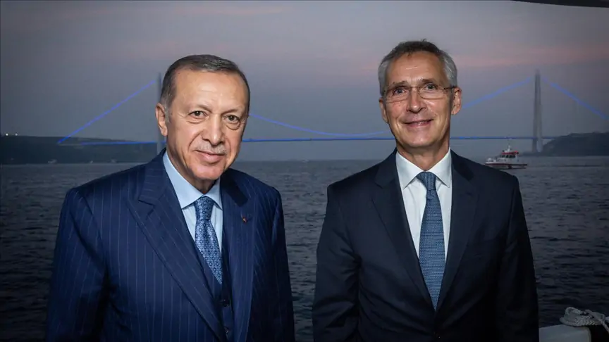 NATO'dan Erdoğan'a Övgü