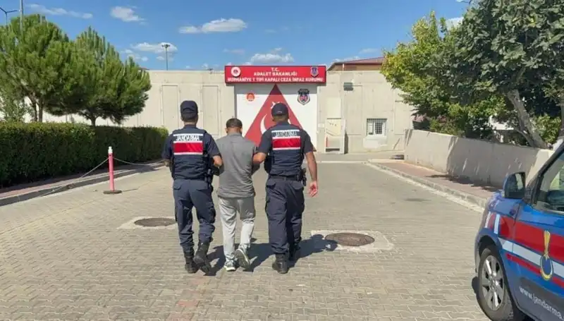 44 Yıl Hapis Cezasıyla Aranan Şahıs, Edremit'te Yakalandı!