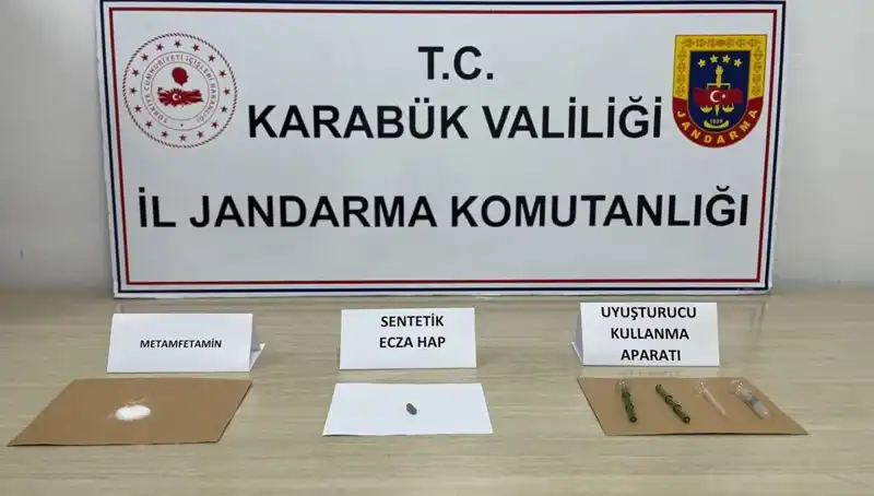 Karabük'te Büyük Uyuşturucu Operasyonu: 5 Gözaltı ve 100'den Fazla Paket Ele Geçirildi