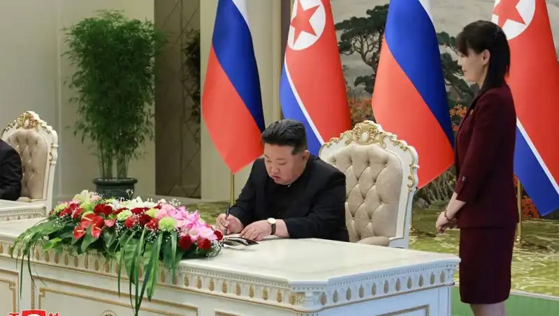 Kim Jong Un'un Kız Kardeşinden ABD'ye Nükleer Uyarı: "Düşmanlar Test Etmesin!"