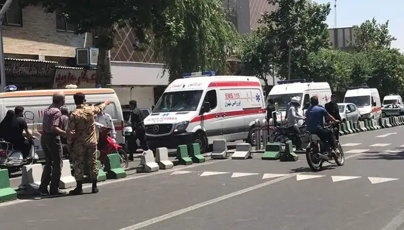 İran'ın Güneydoğusunda Gerçekleşen Silahlı Saldırıda Bir Yas Günü: 5 Polis Hayatını Kaybetti