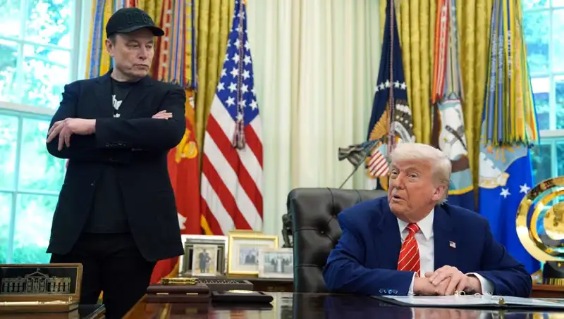 Trump İçin Tsunami Gibi Gelen Anket Sonuçları: Musk’ın Partisi Yükseliyor