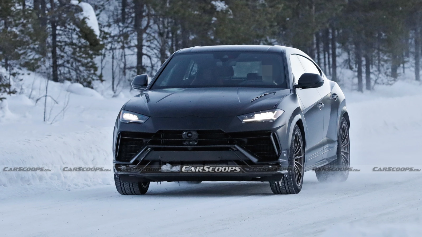 Lamborghini Urus EVO’dan İlk Görseller