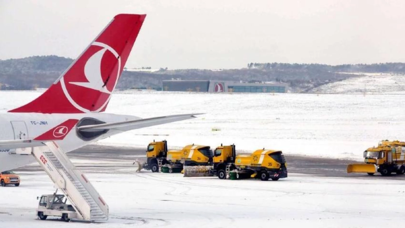 İstanbul Havalimanı'nda Uçuşlar Durdu