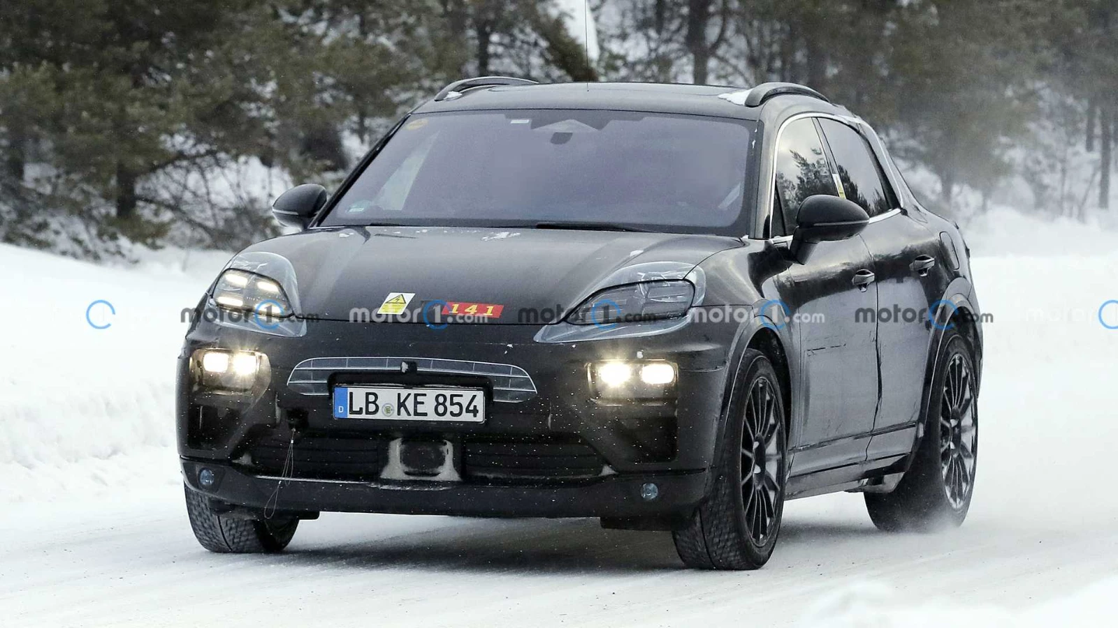 Porsche Macan EV Soğuk Hava Testinde!