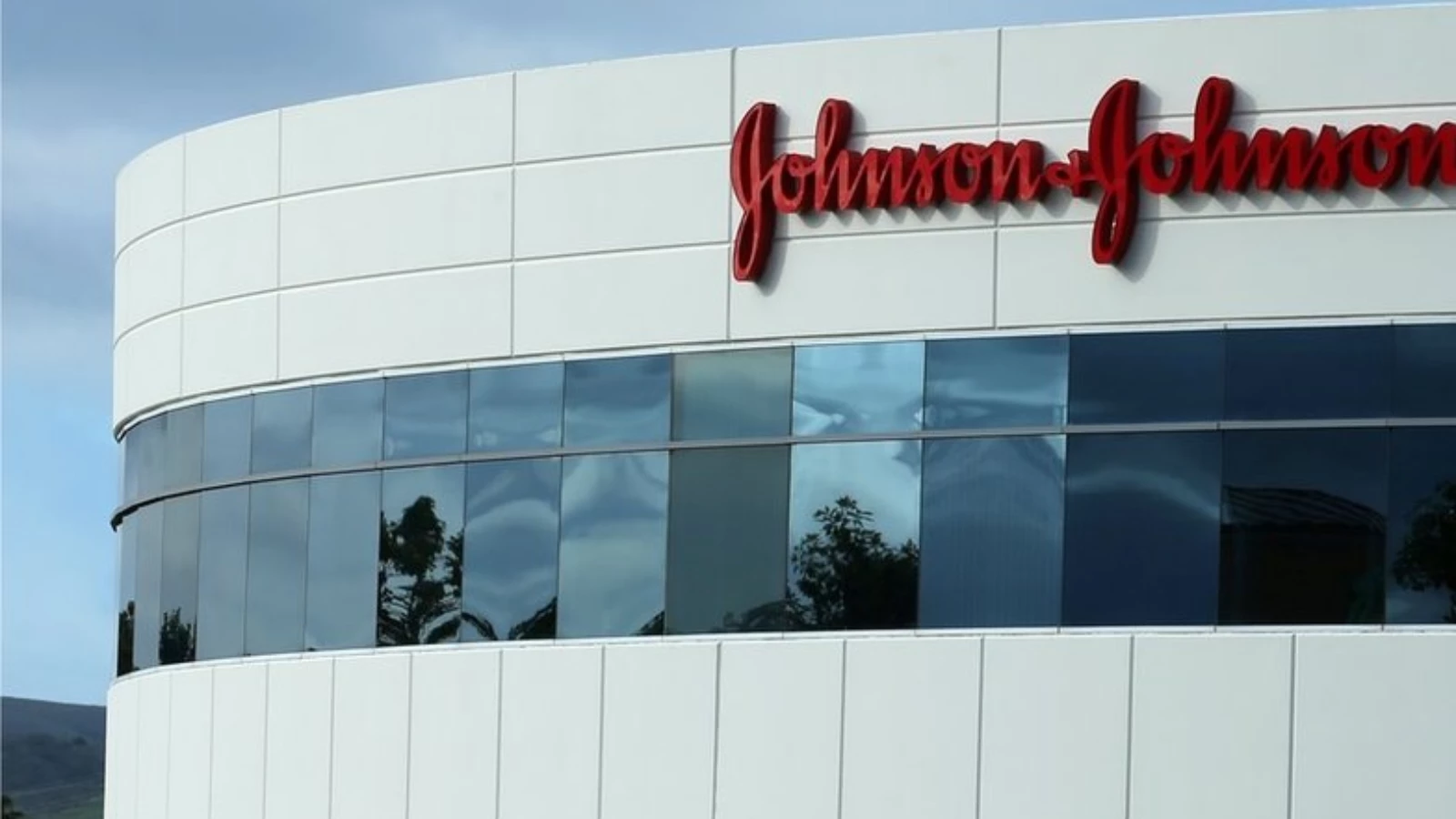 Johnson & Johnson Kızılderililere 665 milyon dolar tazminat ödeyecek