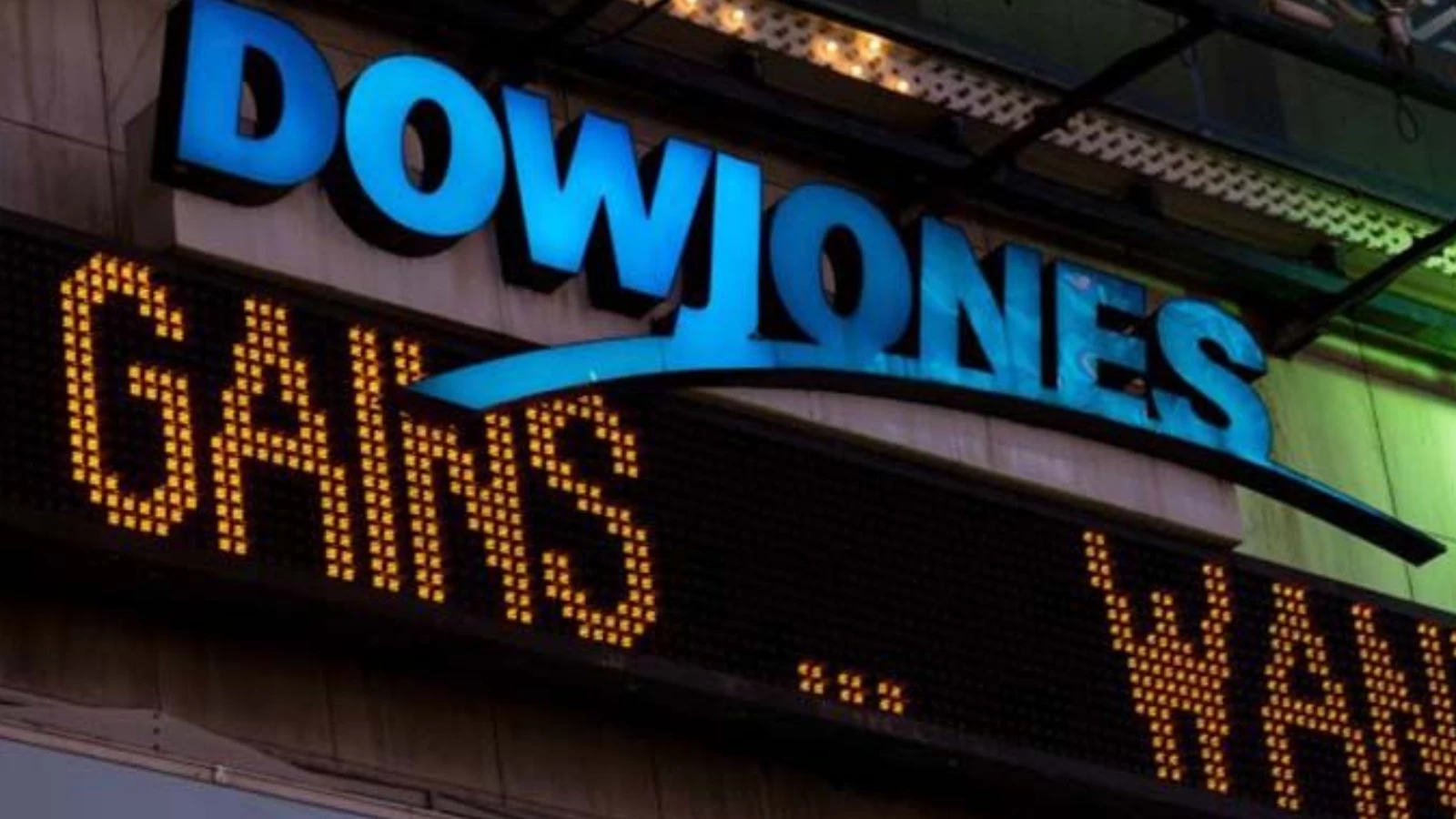 Dow Jones günü kritik direncinin üzerinde tamamladı