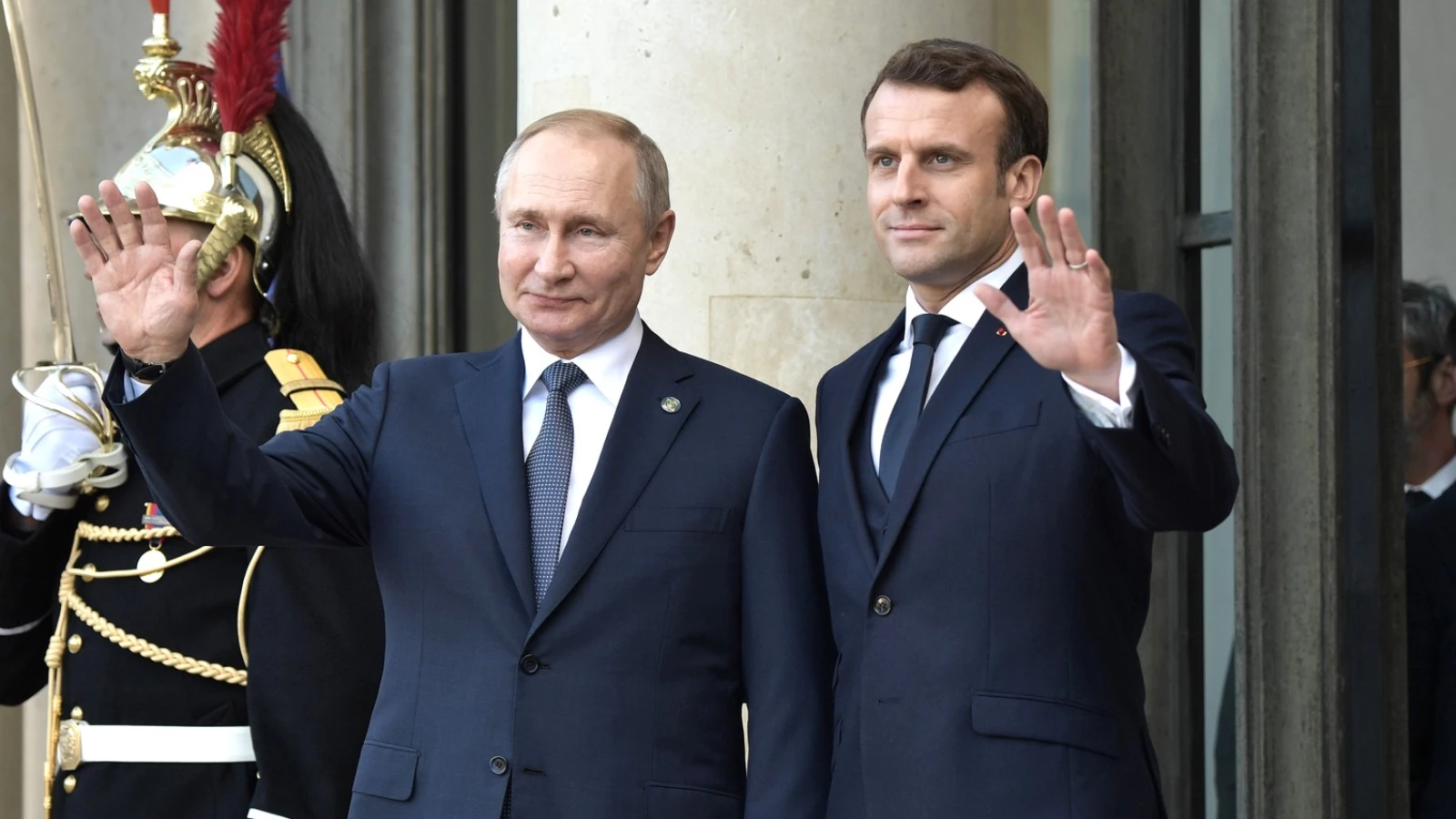 Macron: Putin gerilimi artırmama sözü verdi