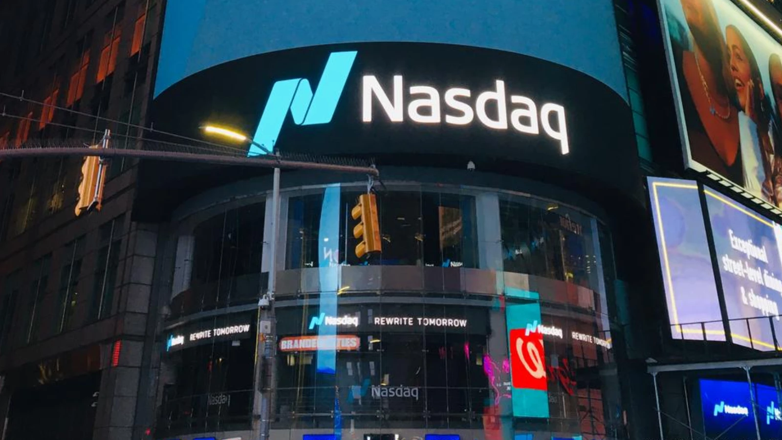 Nasdaq'ta 13 senedir ilk