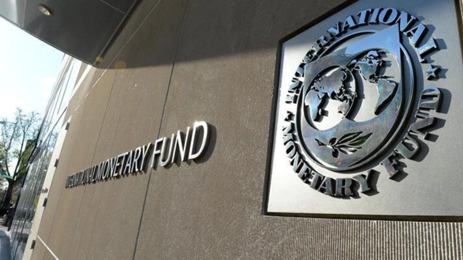 IMF'ten Ukrayna'ya 700 milyon dolarlık kredi