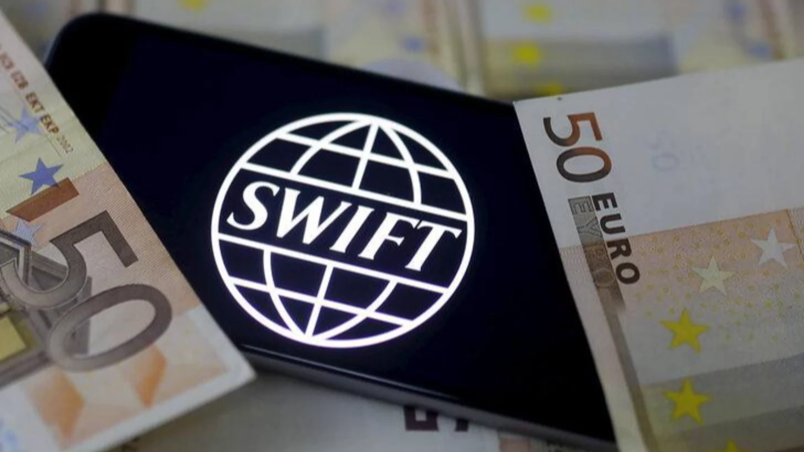 AB, 7 Rus bankasını SWIFT'ten çıkaracak