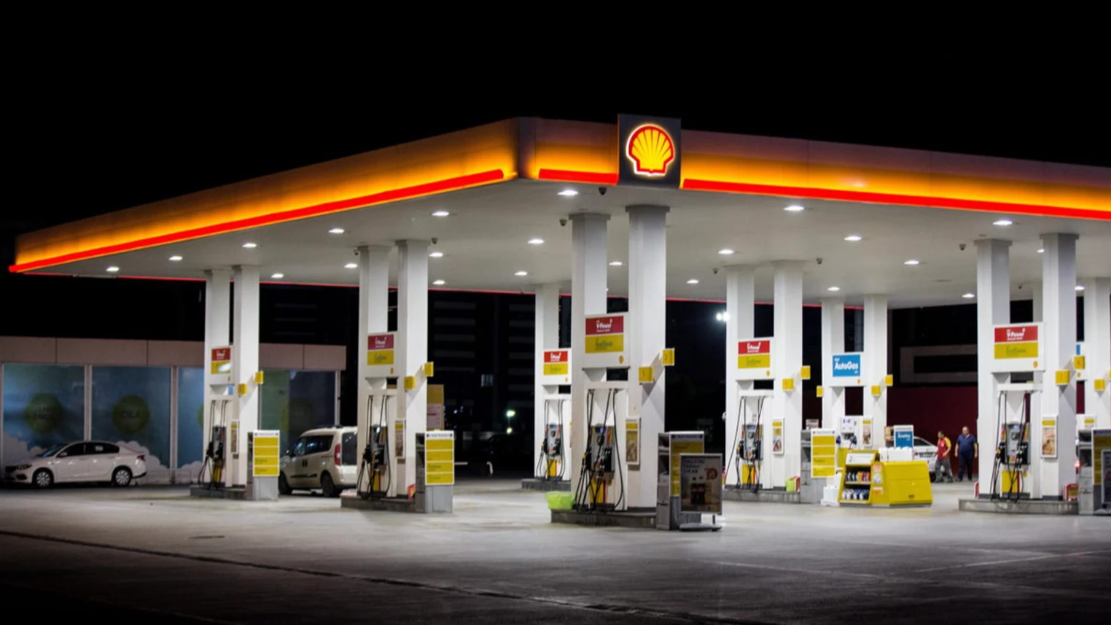 Shell, Rus petrol ve gaz yatırımlarından çekilecek, spot ham petrol alımını durduracak