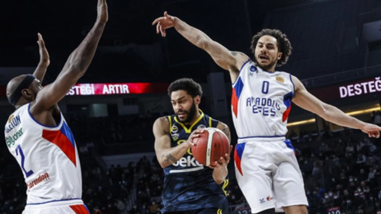 Anadolu Efes'ten Fenerbahçe Beko'ya Cevap!