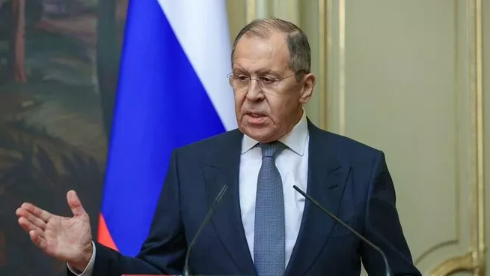 Sergey Lavrov, Rusya-Ukrayna zirvesi için Antalya'ya geldi