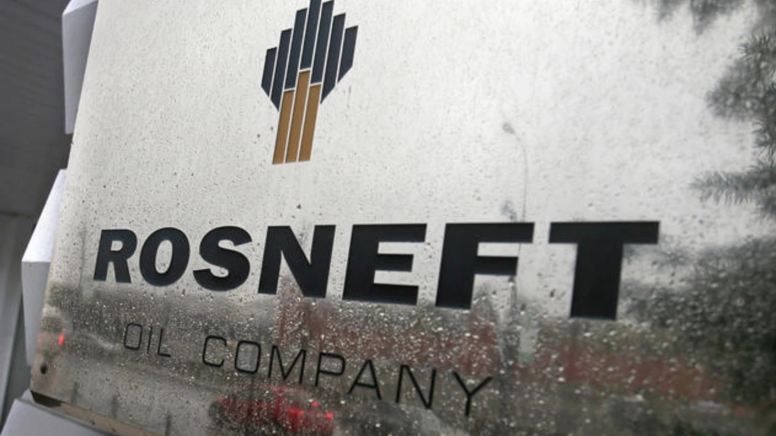 Rus enerji şirketi Rosneft vadesi gelen tahviller için 2 milyar dolar ödeme yaptı