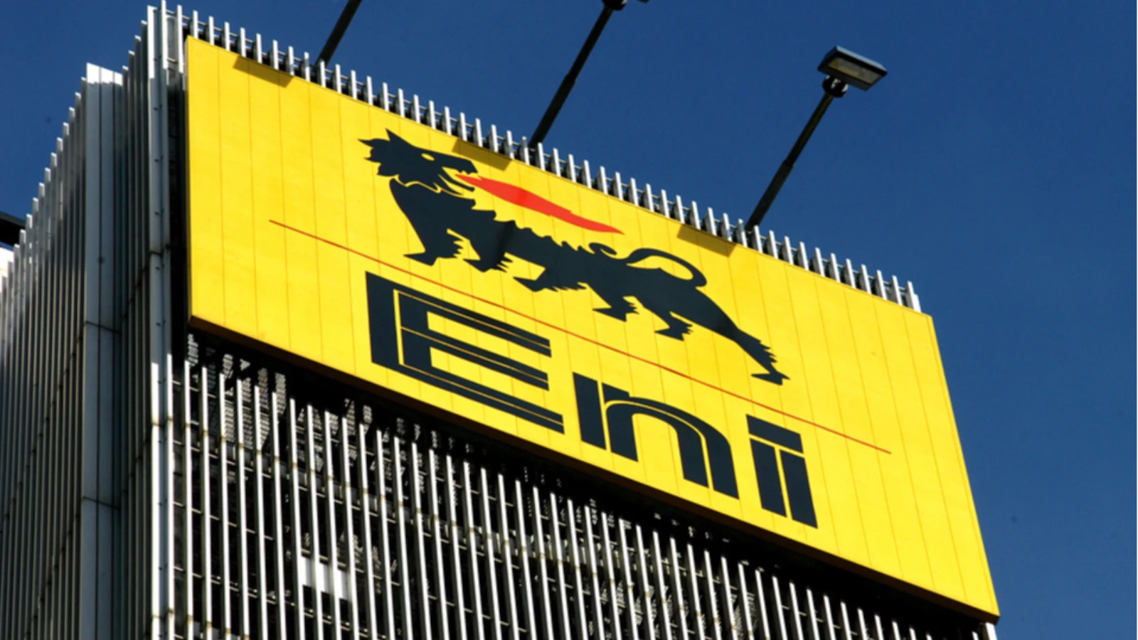 ENI, Rusya'dan petrol ürünleri tedarikine ilişkin yeni sözleşmelerin taahhütlerini askıya aldı