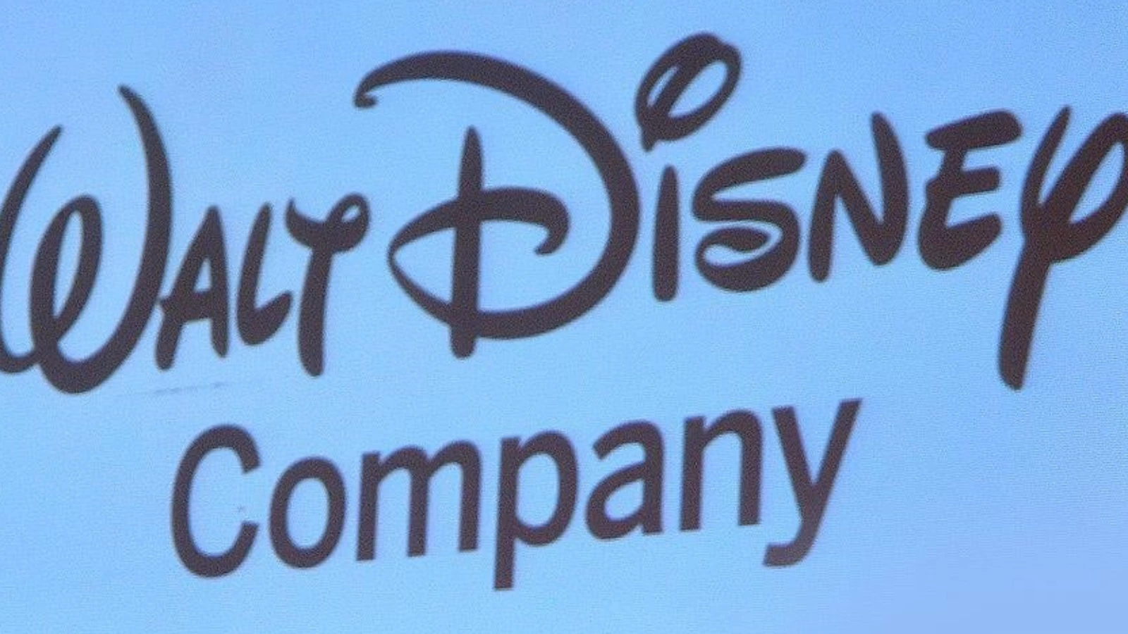 Disney, Rusya'daki tüm faaliyetlerini durduruyor