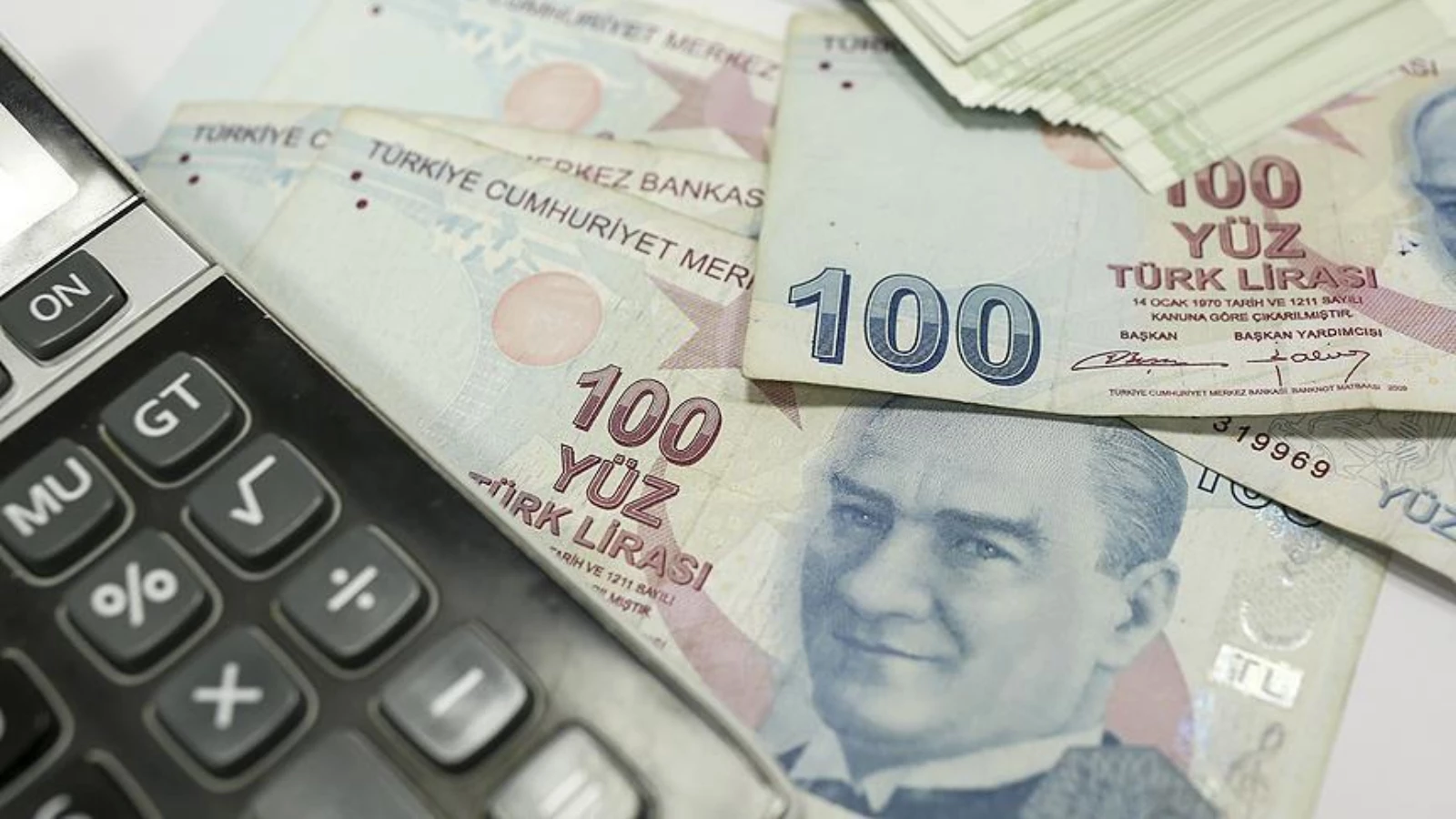 Bütçe, şubatta 69,7 milyar lira fazla verdi