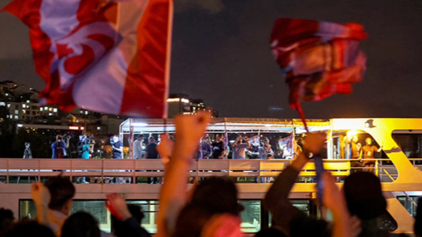 Trabzonspor’da Şampiyonluk Meşalesi Yakıldı!