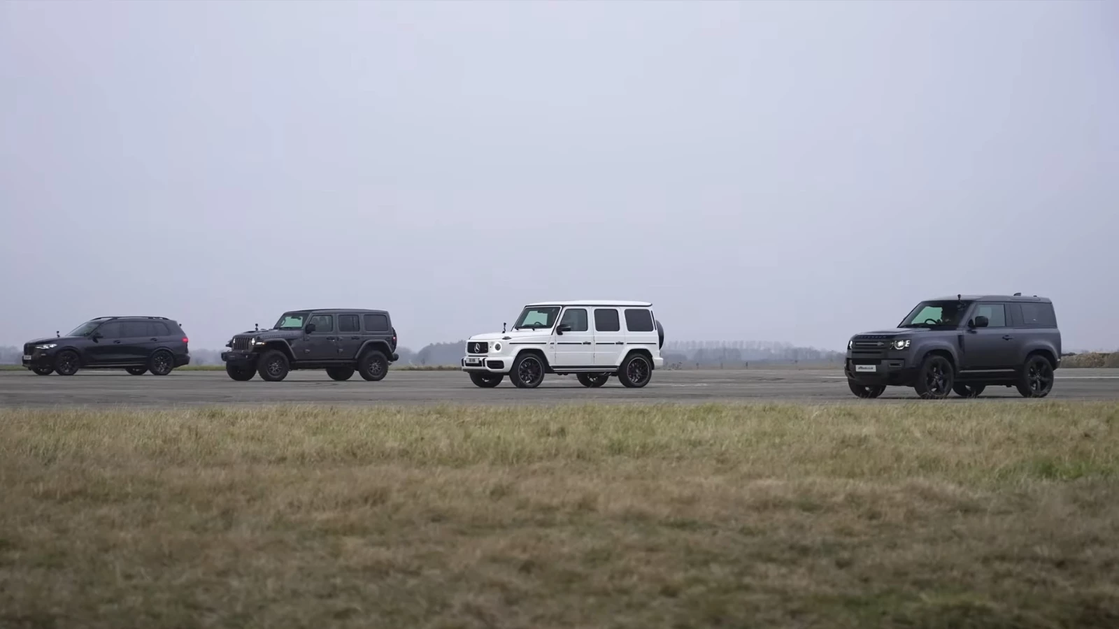 Defender V8 - Jeep 392 - AMG G63 - X7 M50 Drag Yarışı