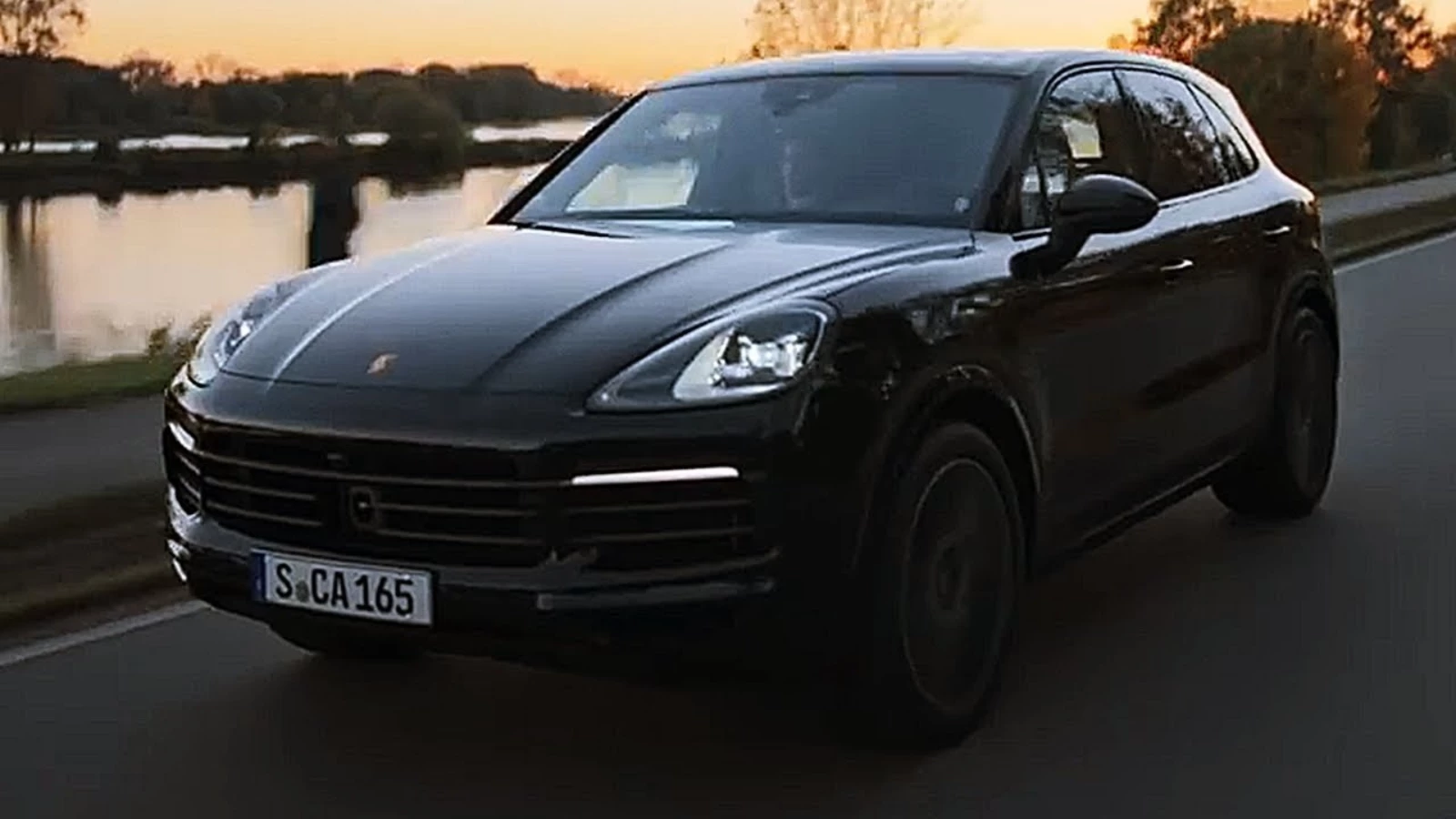 Yeni 2022 Porsche Cayenne Platinum Edition