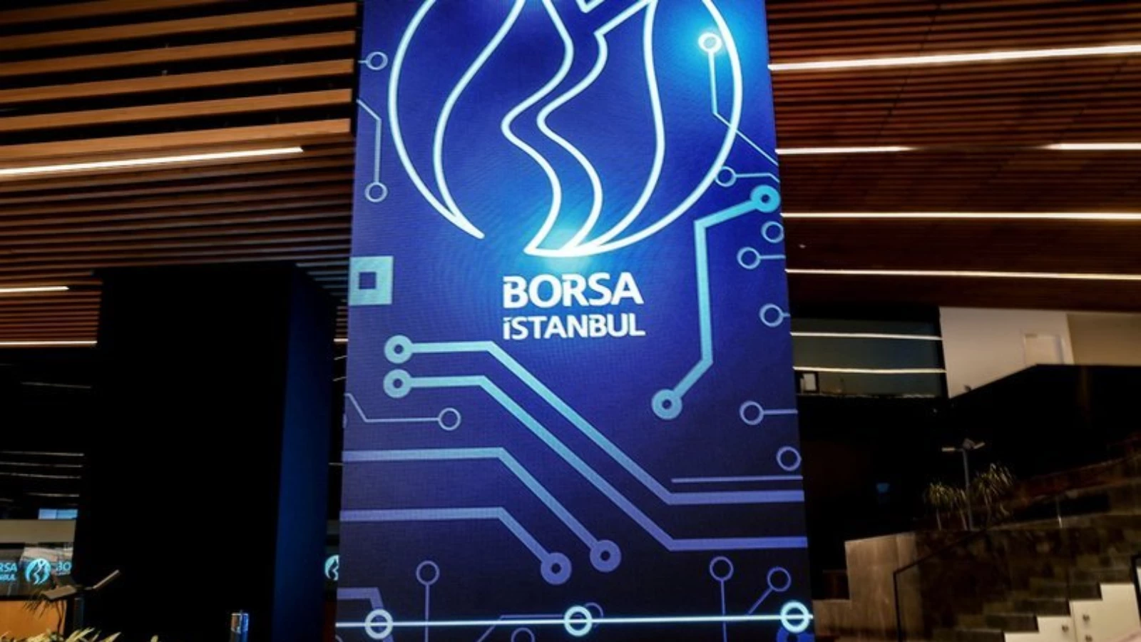 Borsa günün ilk yarısında yatay seyretti