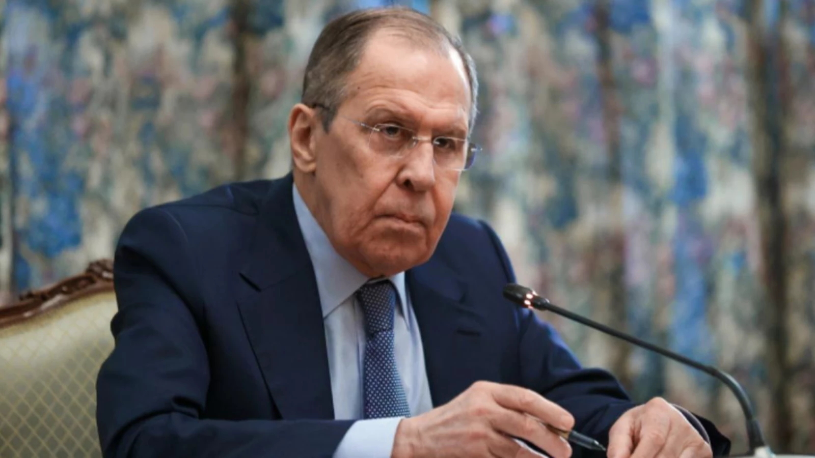 Lavrov: Batı'nın 300 milyar dolarlık rezervlerimizi dondurmasını beklemiyorduk