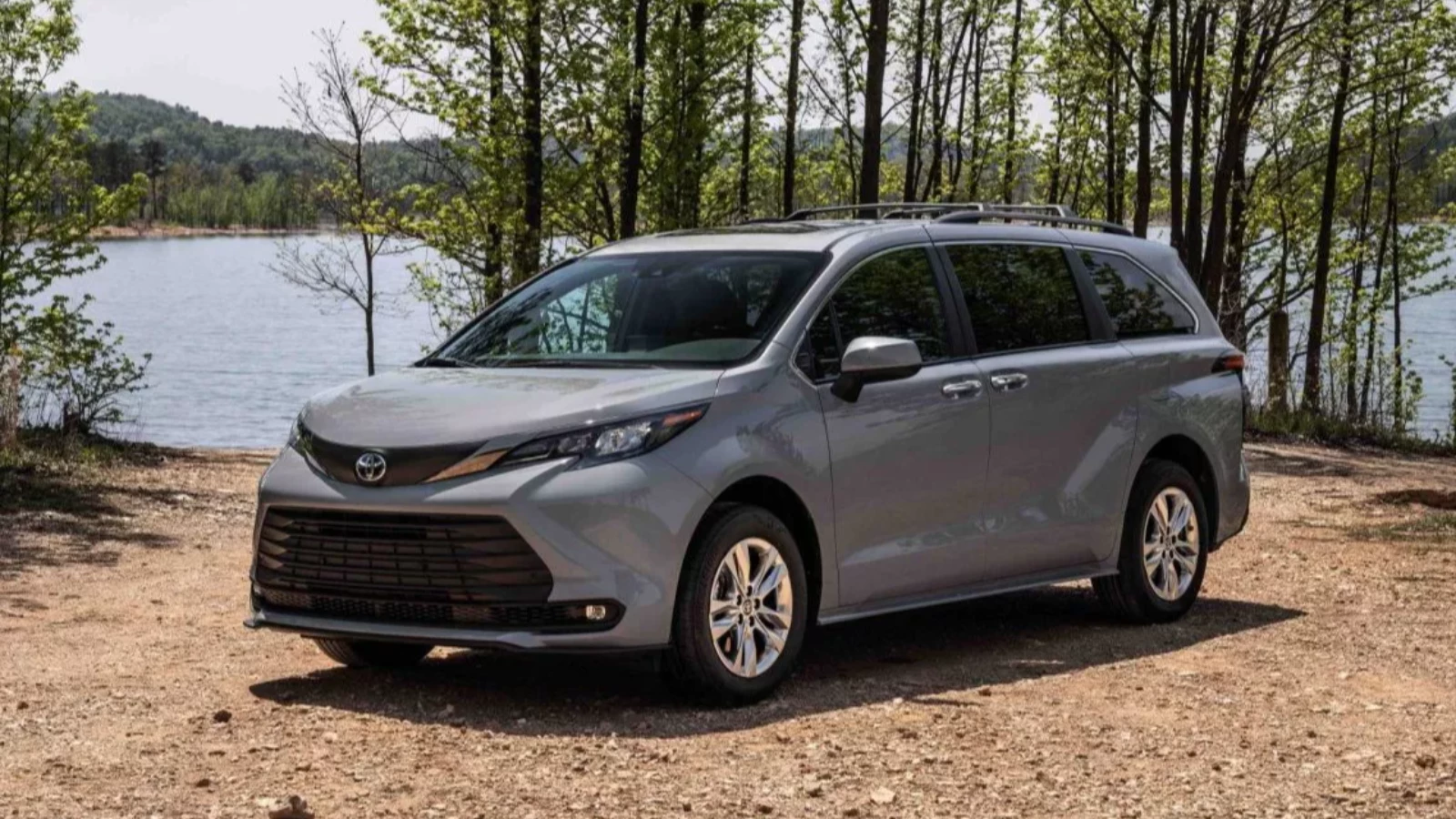 2022 Toyota Sienna XLE Woodland - İç Mekan