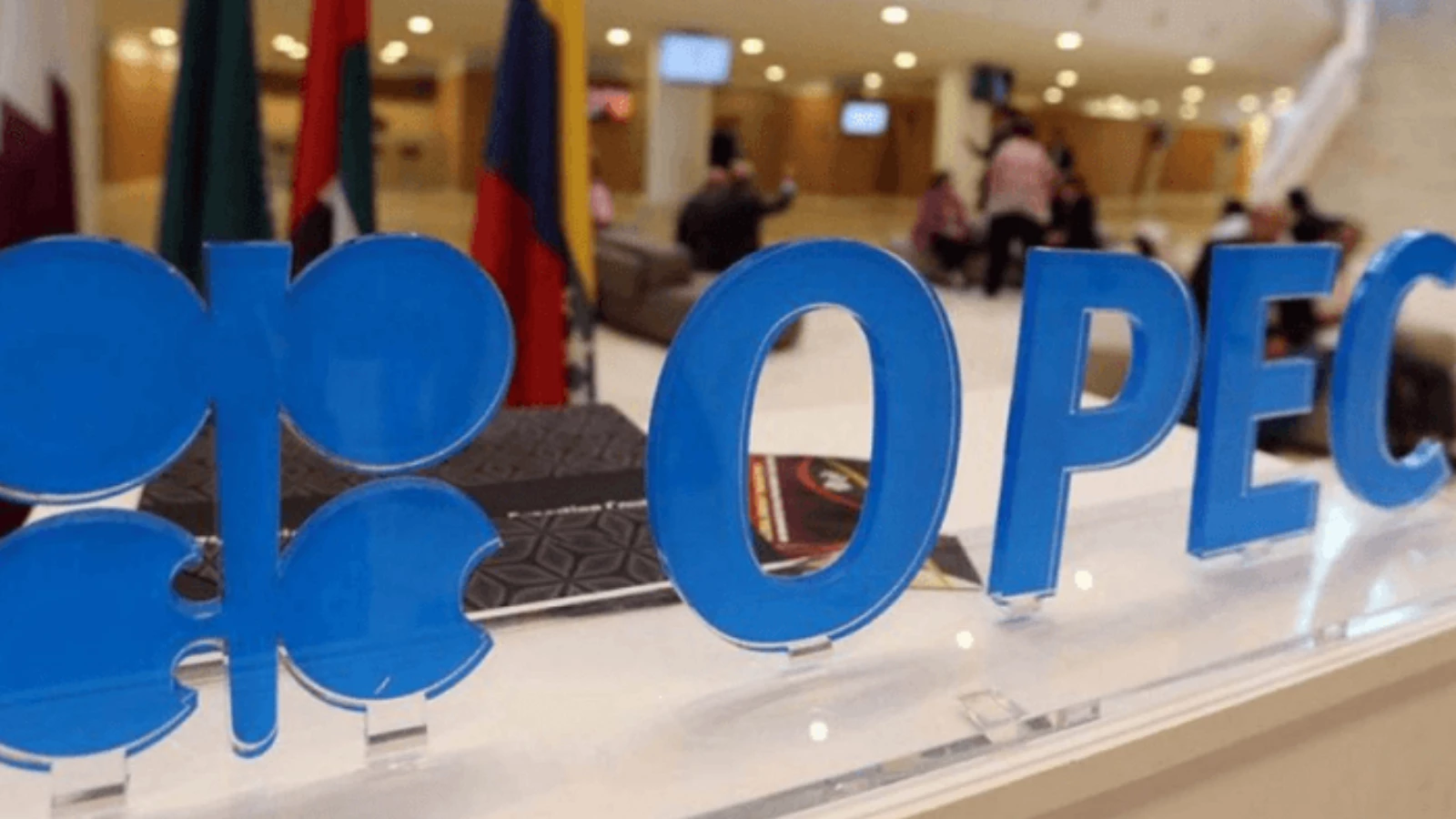 OPEC+ günlük 432 bin varil üretim artırma konusunda anlaştı