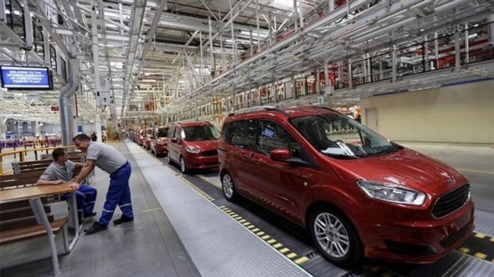 Ford ve GM iki fabrikada üretimi durduruyor