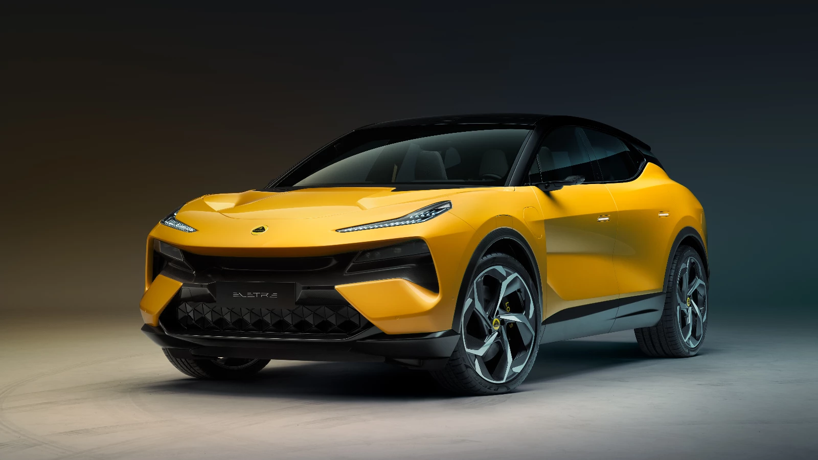 Lotus Eletra Elektrikli SUV Tanıtımı