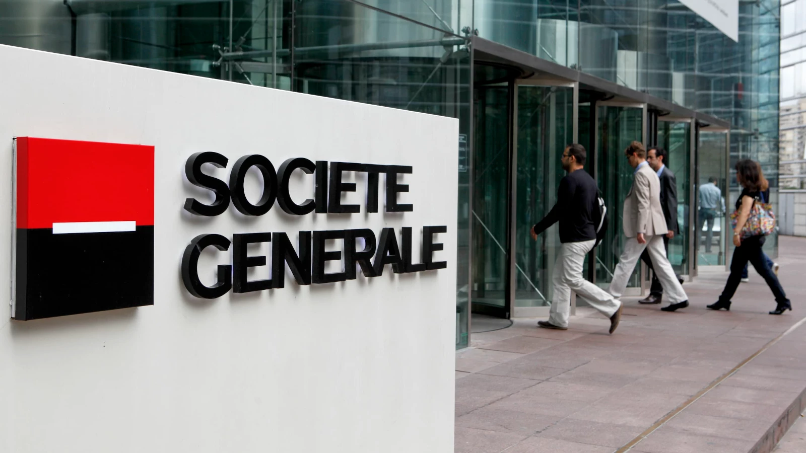 Societe Generale, Rus Bankasındaki hisselerini satıyor!