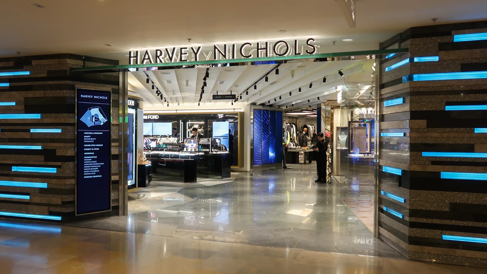 Harvey Nichols, fiziksel NFT mağazası açtı