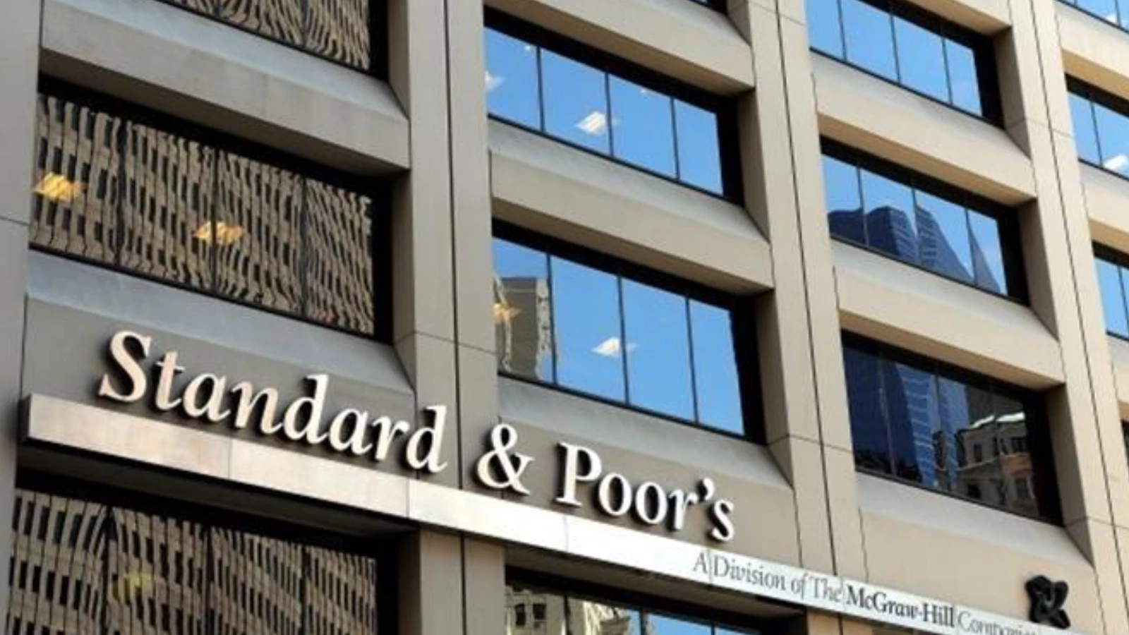 Standard & Poor's'dan, Yunanistan kararı