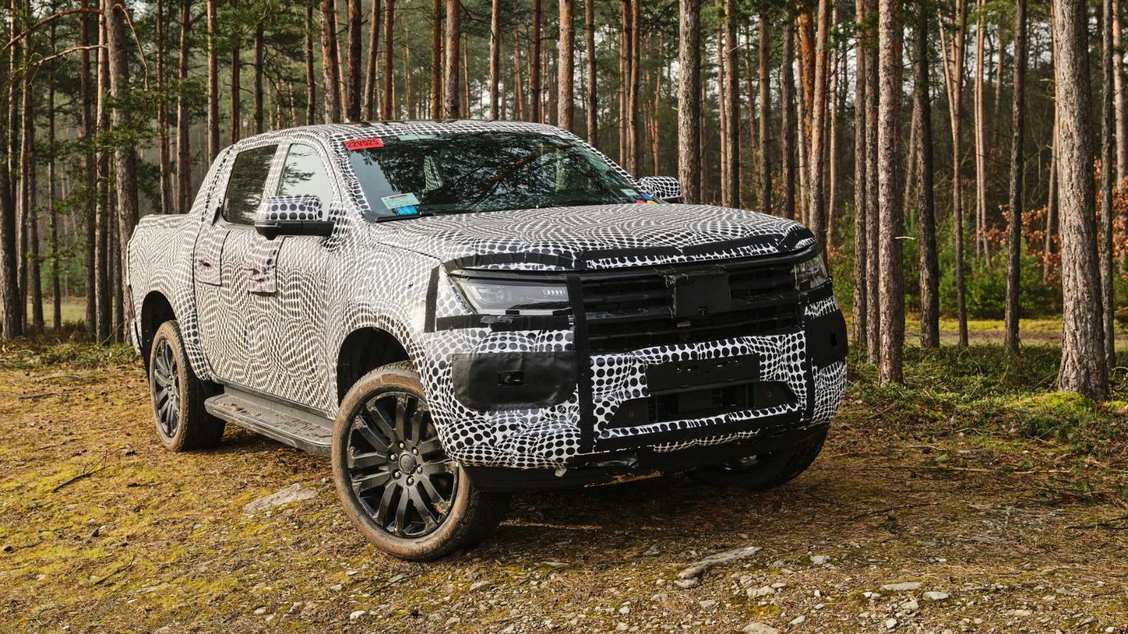 Yeni Volkswagen Amarok'tan İlk Detaylar