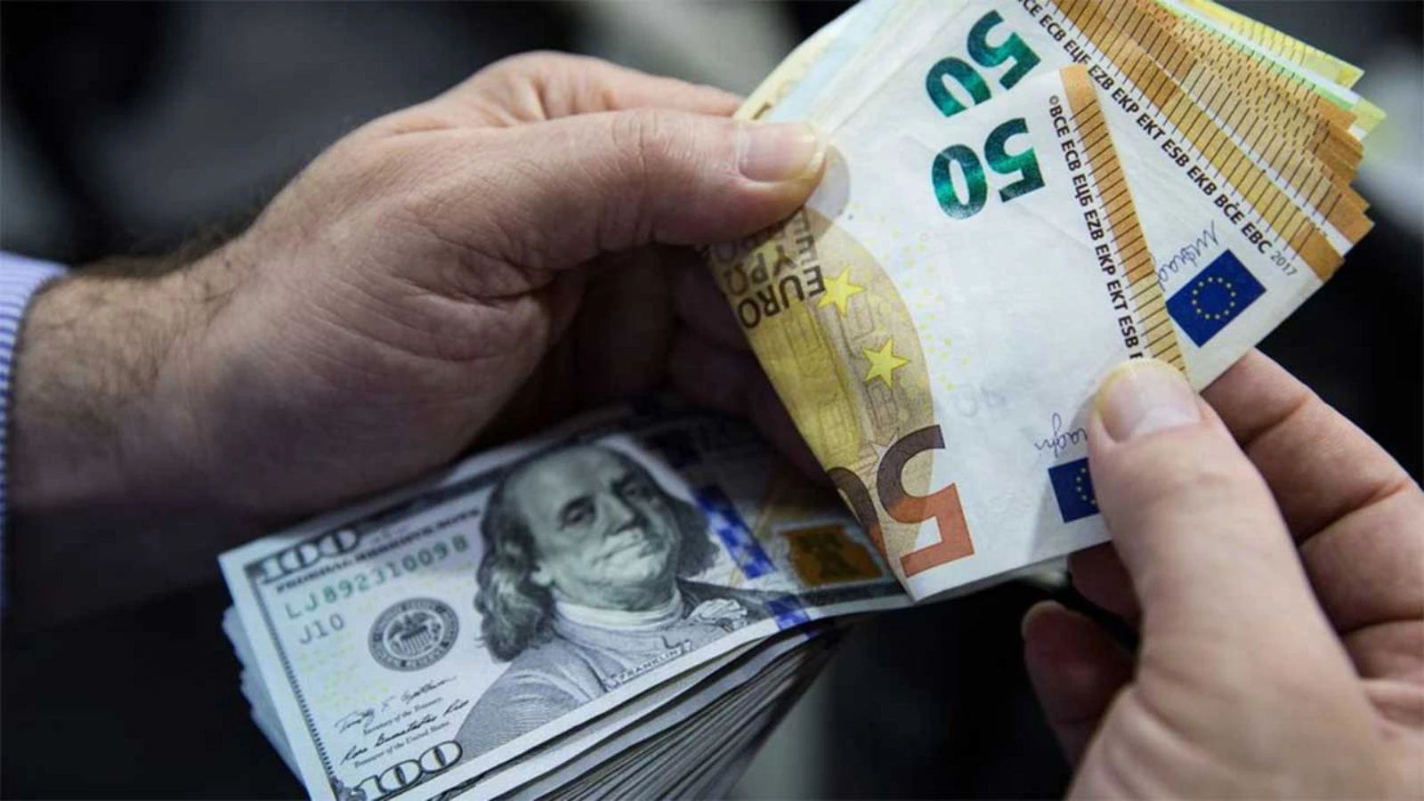 Doların, Euro karşısında güçlenmesinin Türkiye'ye etkisi