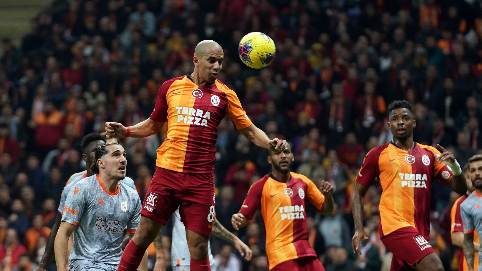 Galatasaray ile Medipol Başakşehir 28. Randevuda!