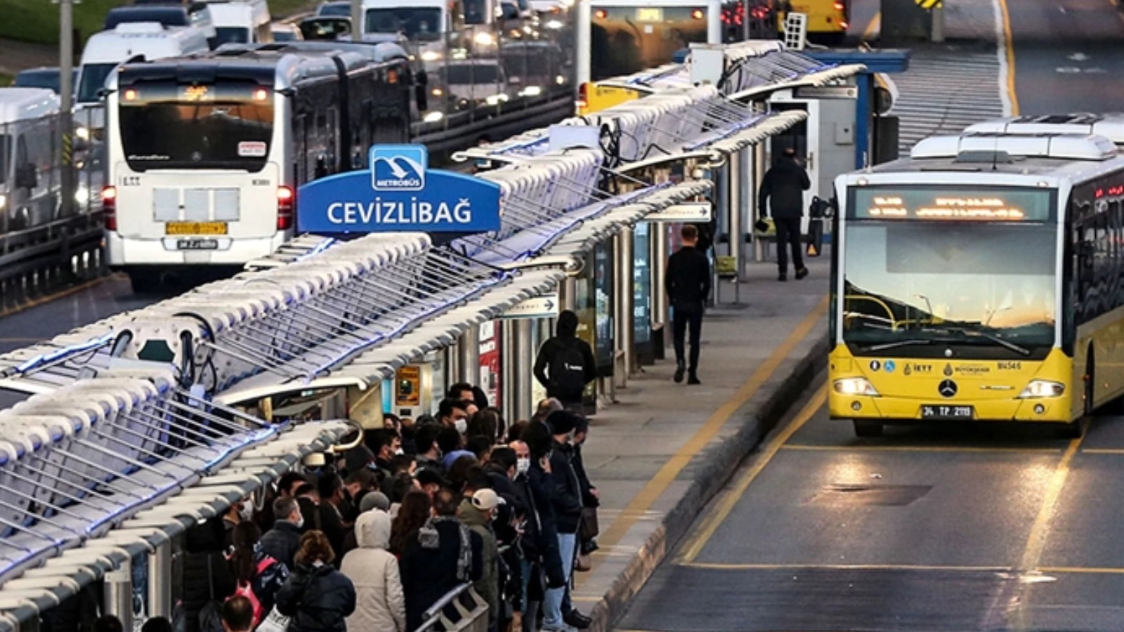 İmamoğlu'ndan toplu ulaşım kararına veto!