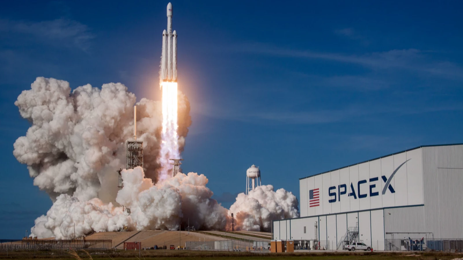 SpaceX'ten 125 milyar dolarlık hisse satış teklifi