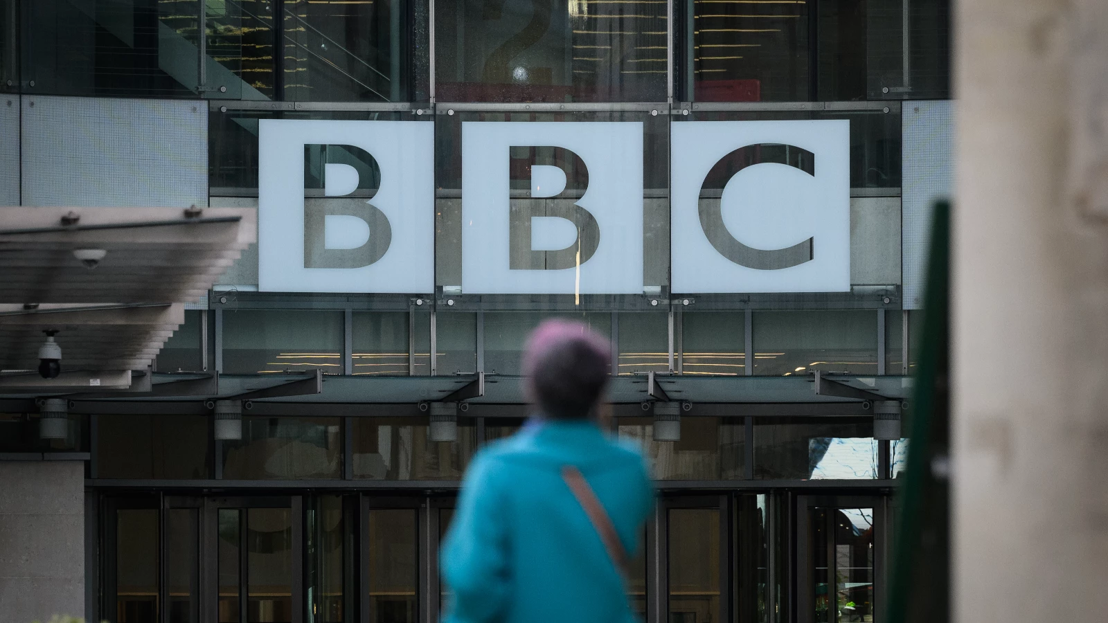 BBC'den 500 milyon sterlinlik tasarruf planı