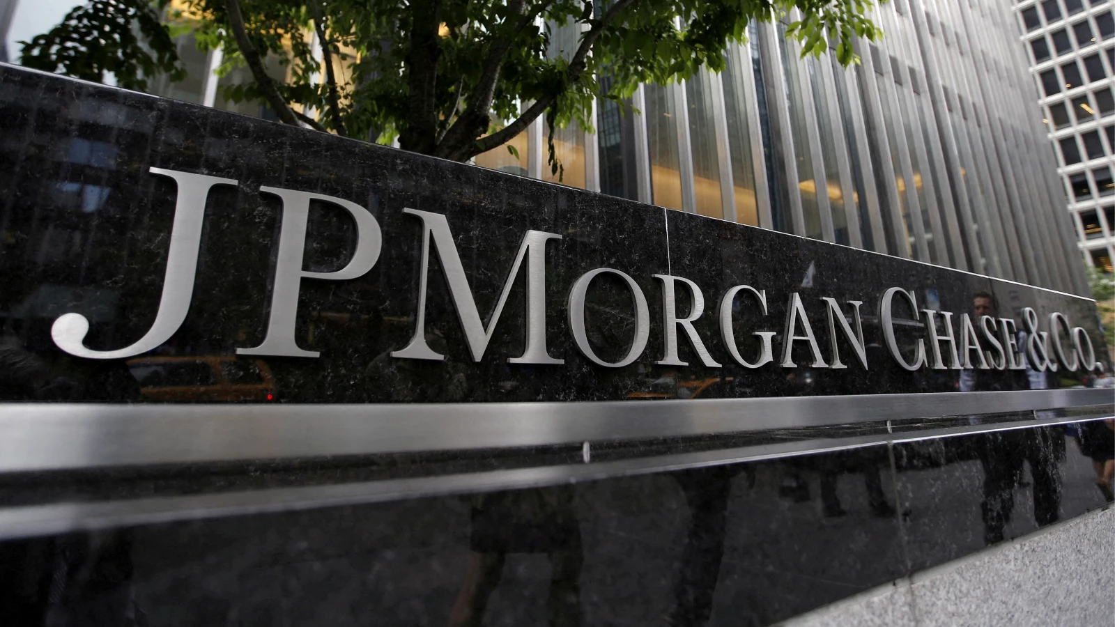 JPMorgan: Yatırımcılar ekonomik kasırgaya hazırlanmalı