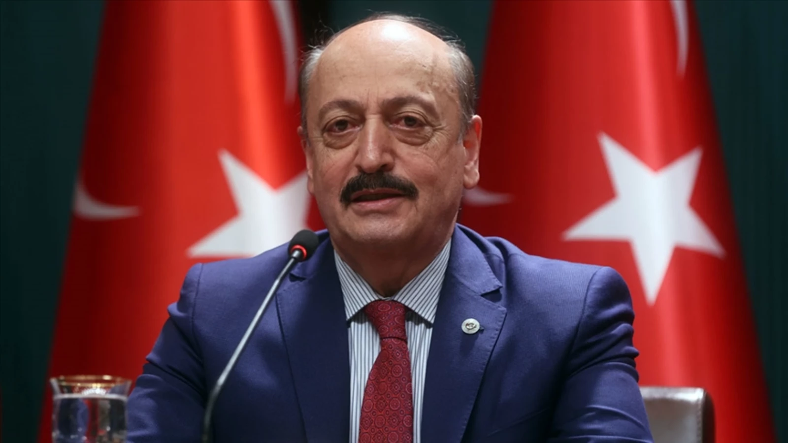 Bakan Bilgin: Ele alacağımız ilk dosya sözleşmeli kamu çalışanları