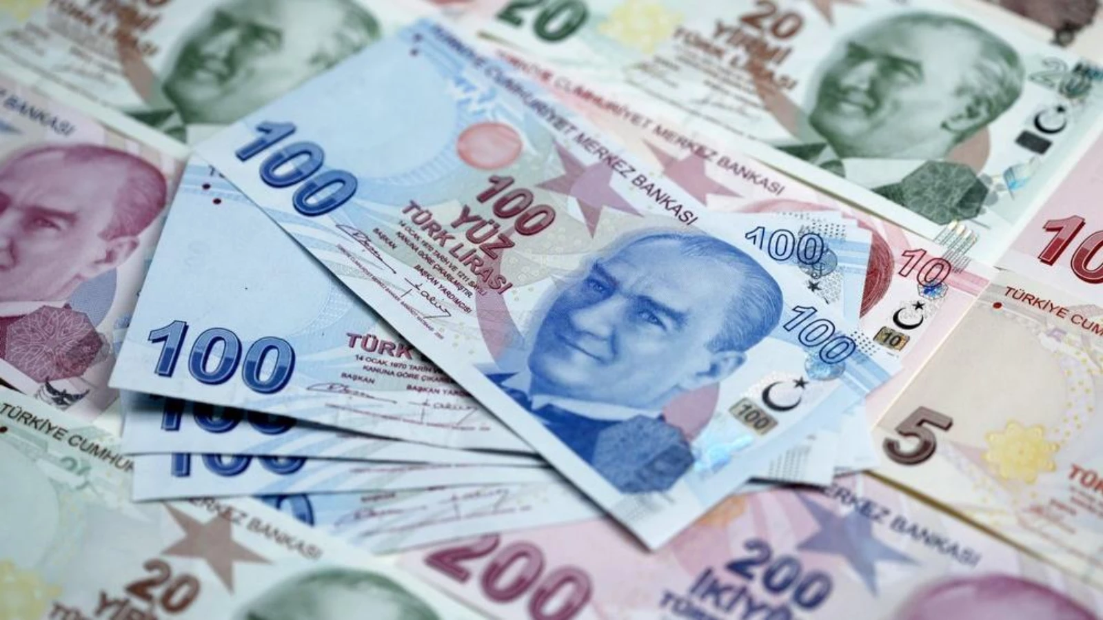 Tüketici kredileri tutarı 878 milyar liraya yükseldi