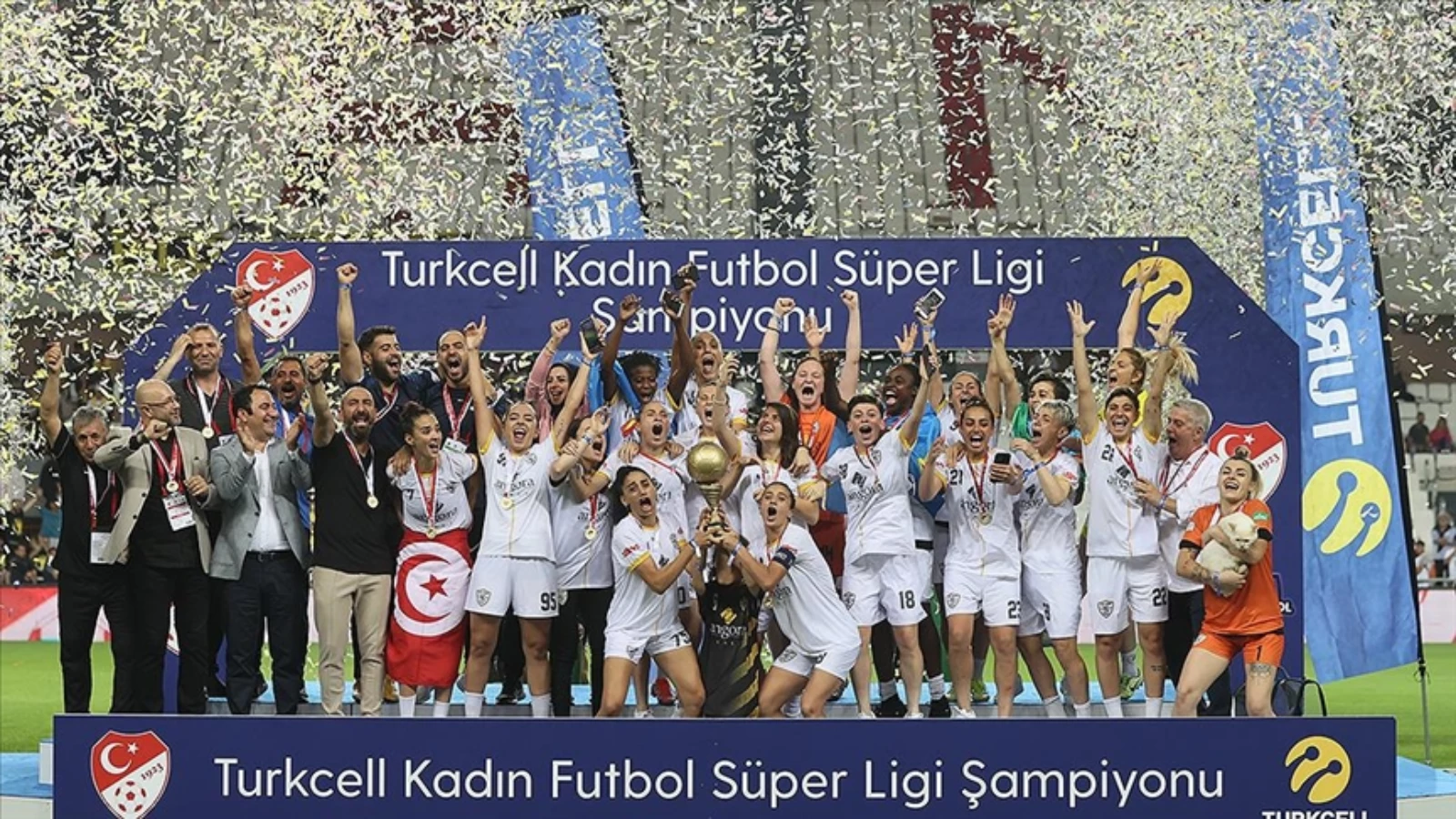 Turkcell Kadın Futbol Süper Ligi Play-Off Finalinde Sezonun Şampiyonu: ALG Spor