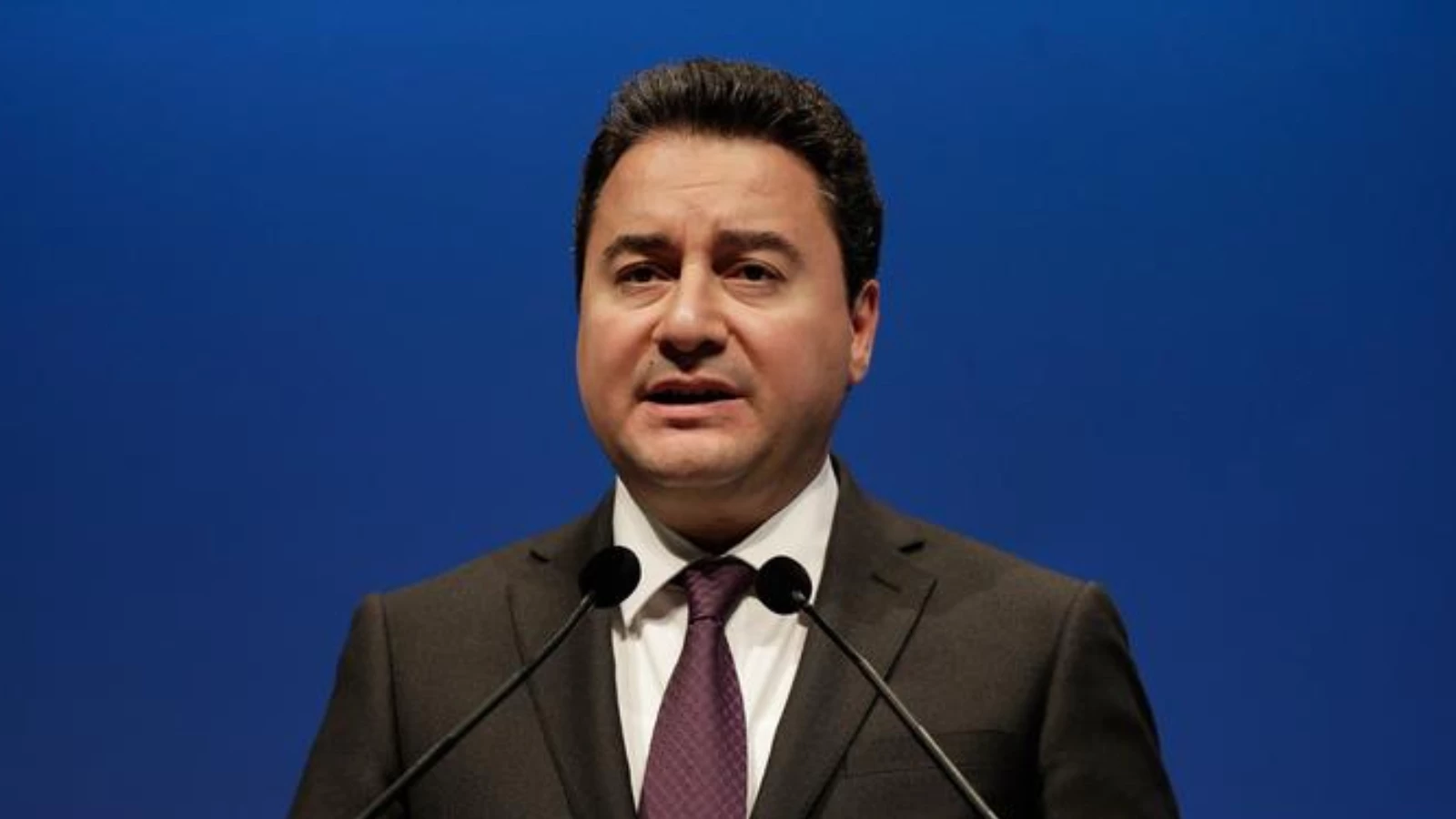 Babacan: Sansür yasasını kesinlikle reddediyoruz