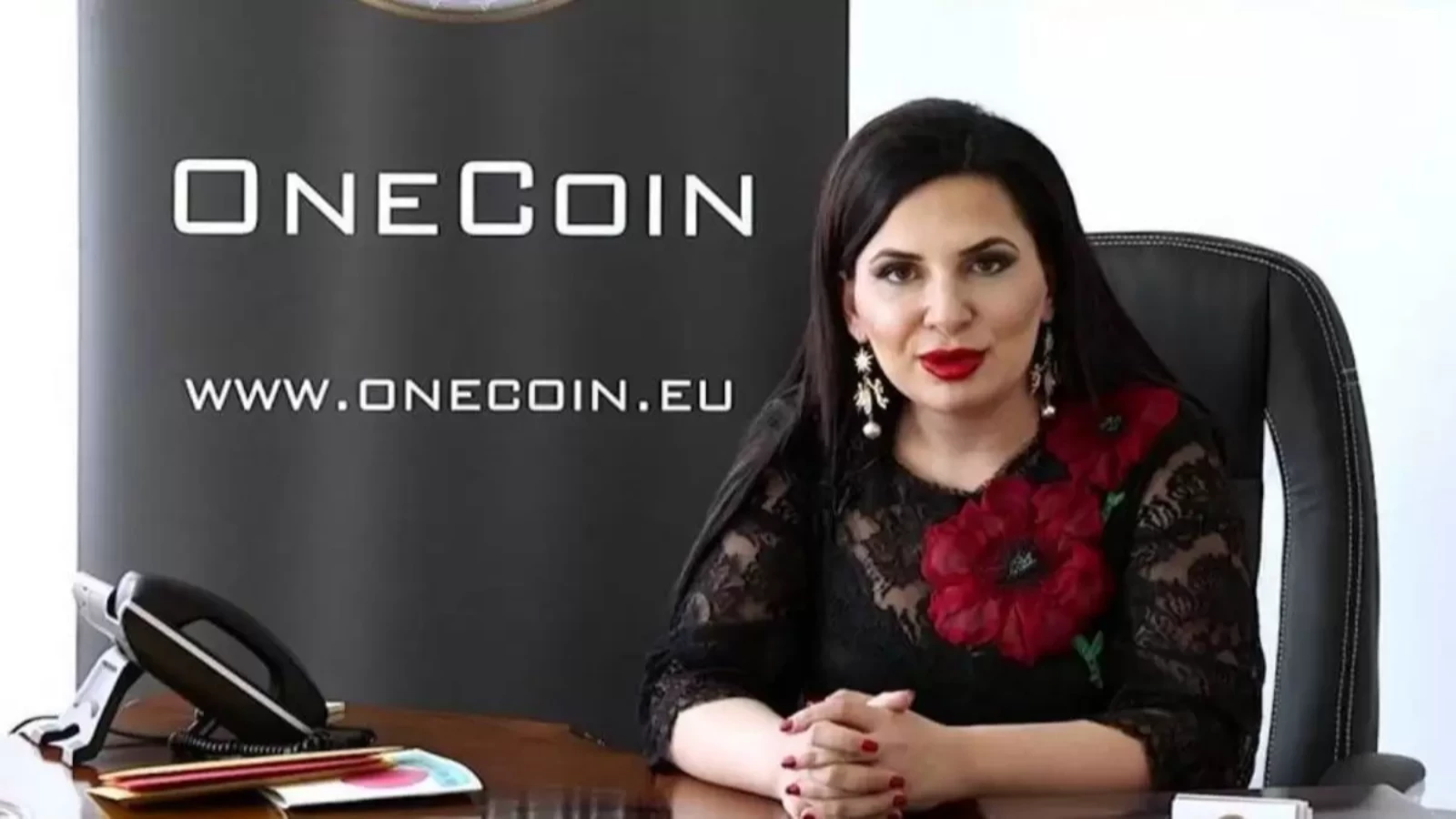 OneCoin Dolandırıcısını Bulana 100 Bin Dolar Ödül!